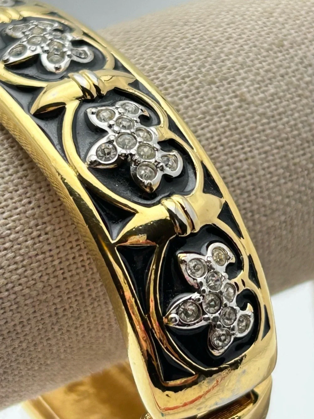 Swarovski Crystal Black Fleur Di Lis Hinged Bangle Bracelet - Picture 2 of 7